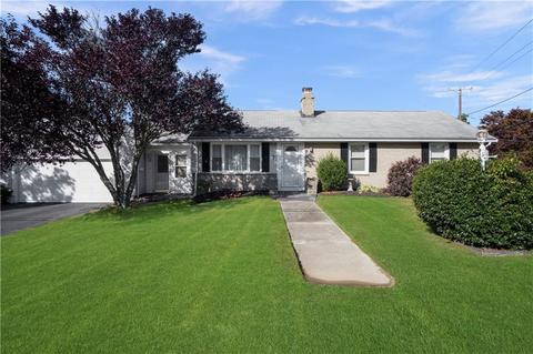 7 Annette Ave, Woonsocket, RI 02895 photo 1