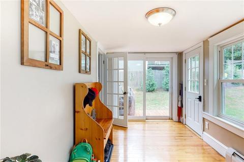 68 Beaver Ave, Warwick, RI 02889 photo 14