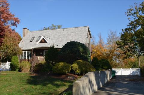 50 Ivan Ave, Warwick, RI 02889 photo 4