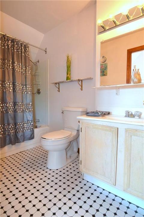 50 Ivan Ave, Warwick, RI 02889 photo 17