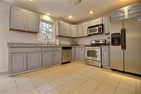 4 Frontage Rd #B, Westerly, RI 02891 photo 2