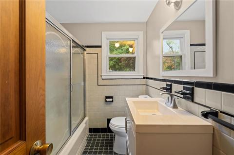 31 Valley Crest Rd, Coventry, RI 02816 photo 7