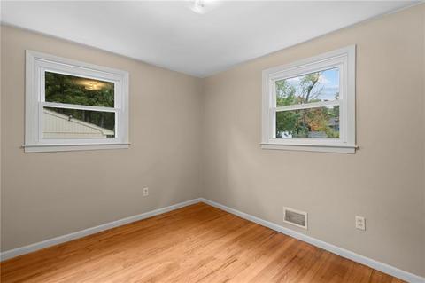 31 Valley Crest Rd, Coventry, RI 02816 photo 9