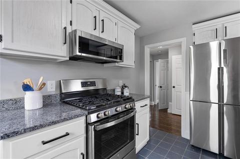 37 Arrow Ave, Warwick, RI 02886 photo 12