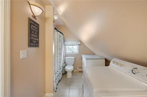 40 Florida St, Woonsocket, RI 02895 photo 8