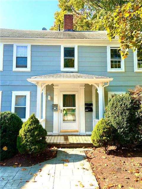 35 Providence St, Woonsocket, RI 02895 photo 2