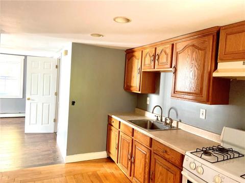 35 Providence St, Woonsocket, RI 02895 photo 10