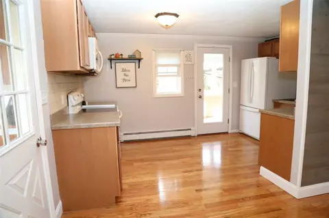 42 Jervis St, Woonsocket, RI 02895 photo 13