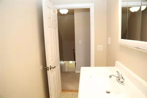 42 Jervis St, Woonsocket, RI 02895 photo 29