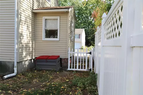 42 Jervis St, Woonsocket, RI 02895 photo 37