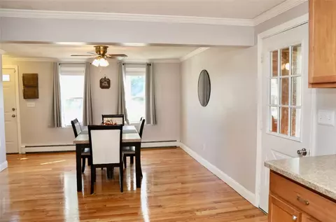 42 Jervis St, Woonsocket, RI 02895 photo 4