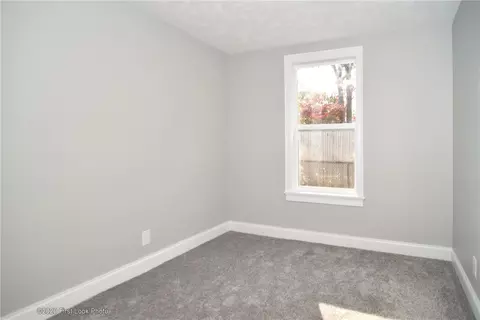 25 Whippoorwill Rd, Warwick, RI 02888 photo 11