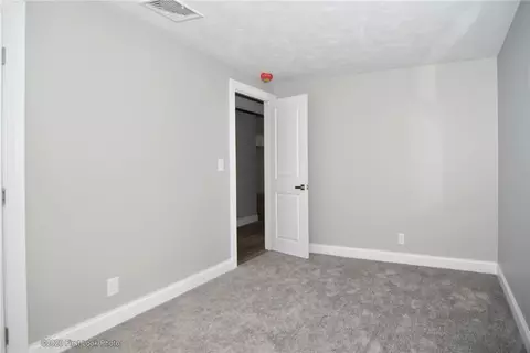25 Whippoorwill Rd, Warwick, RI 02888 photo 7