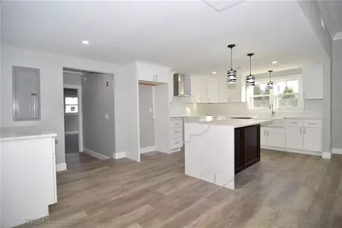 25 Whippoorwill Rd, Warwick, RI 02888 photo 14