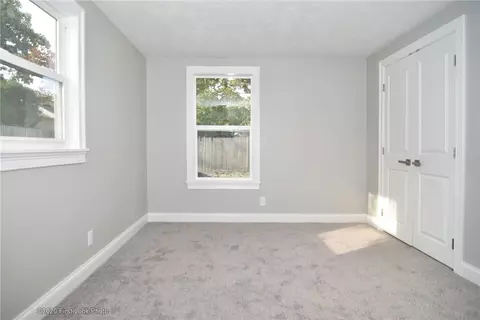 25 Whippoorwill Rd, Warwick, RI 02888 photo 6