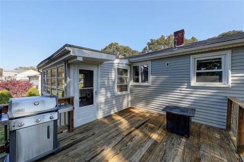15 Antony Ave, Bristol, RI 02809 photo 33