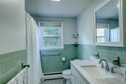 15 Antony Ave, Bristol, RI 02809 photo 27