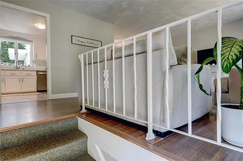 15 Antony Ave, Bristol, RI 02809 photo 5