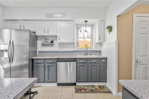 82 Gaskill St, Woonsocket, RI 02895 photo 9