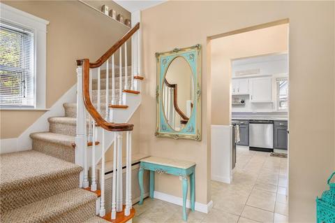 82 Gaskill St, Woonsocket, RI 02895 photo 8