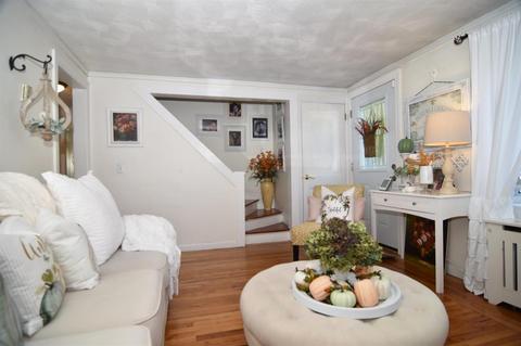 26 Case St, Warwick, RI 02886 photo 5