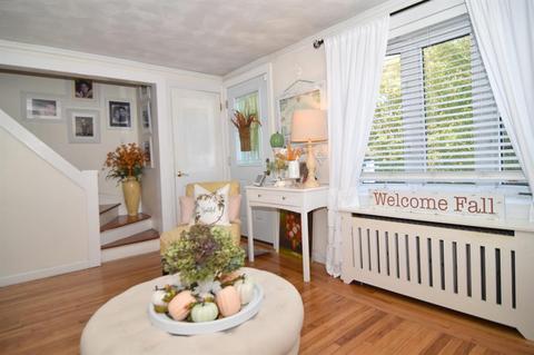 26 Case St, Warwick, RI 02886 photo 4