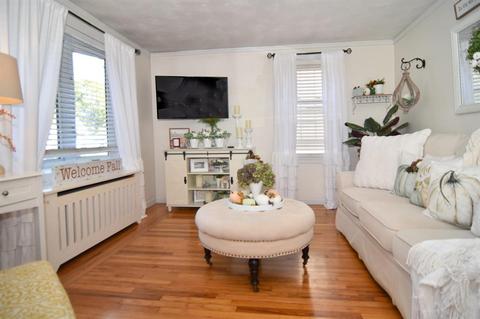 26 Case St, Warwick, RI 02886 photo 3