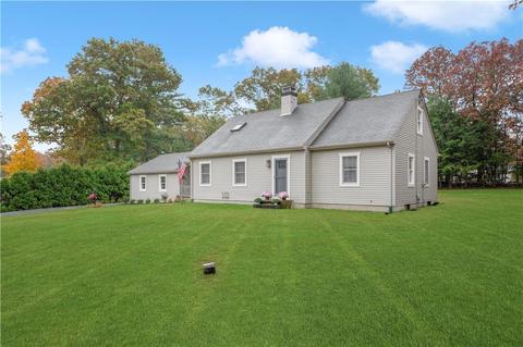 29 Waterman St, Killingly, CT 06239 photo 4