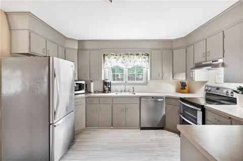 29 Waterman St, Killingly, CT 06239 photo 11