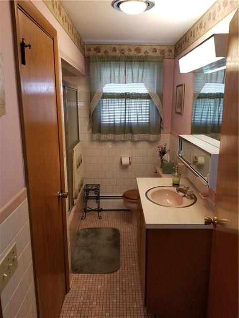 265 Aylsworth Ave, Woonsocket, RI 02895 photo 6