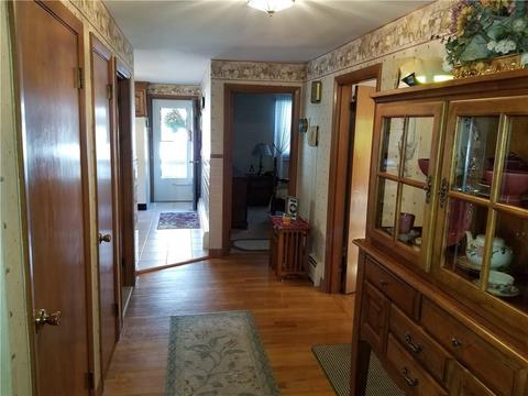 265 Aylsworth Ave, Woonsocket, RI 02895 photo 3