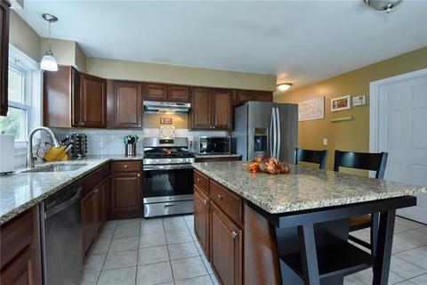 47 Lee Ave, Warwick, RI 02889 photo 8