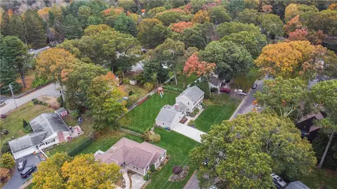 525 Red Chimney Dr, Warwick, RI 02886 photo 16