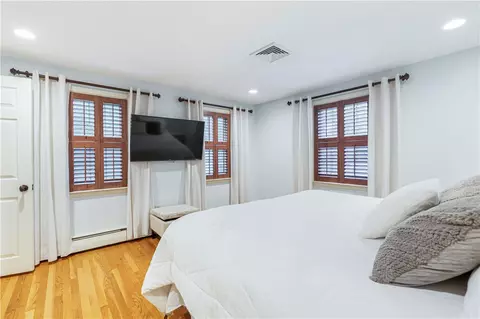 525 Red Chimney Dr, Warwick, RI 02886 photo 25