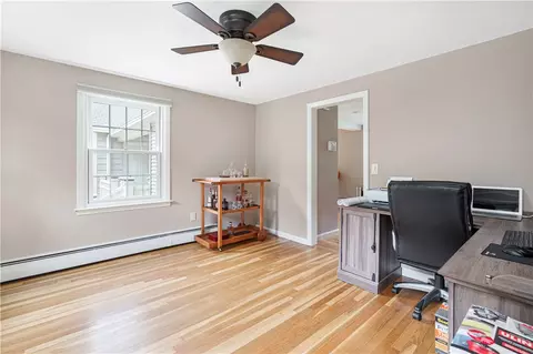 525 Red Chimney Dr, Warwick, RI 02886 photo 15