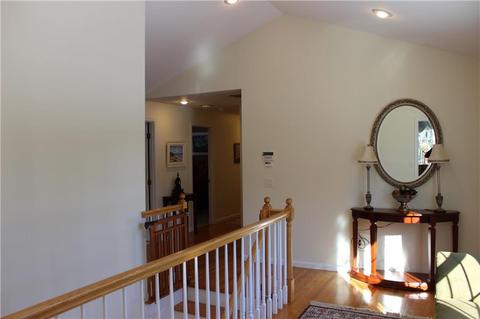 180 Shadow Brook Dr, Warwick, RI 02886 photo 18