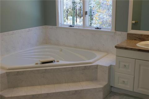 180 Shadow Brook Dr, Warwick, RI 02886 photo 16