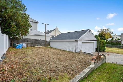 59 Saint Simon St, Woonsocket, RI 02895 photo 33