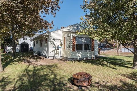 1747 Mendon Rd, Woonsocket, RI 02895 photo 6
