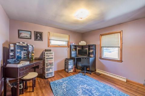 1747 Mendon Rd, Woonsocket, RI 02895 photo 21