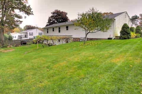 4 Pond View Dr, Coventry, RI 02816 photo 5