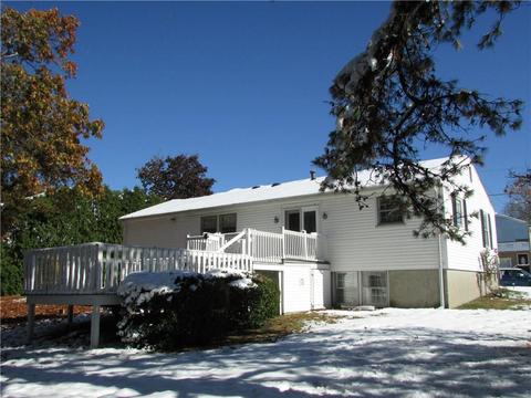 374 Grandview Ave, Woonsocket, RI 02895 photo 2