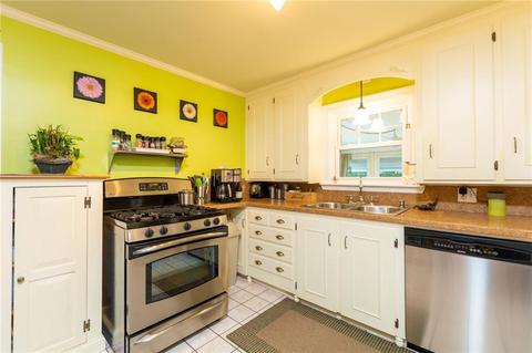 20 Draper Ave, Warwick, RI 02889 photo 18