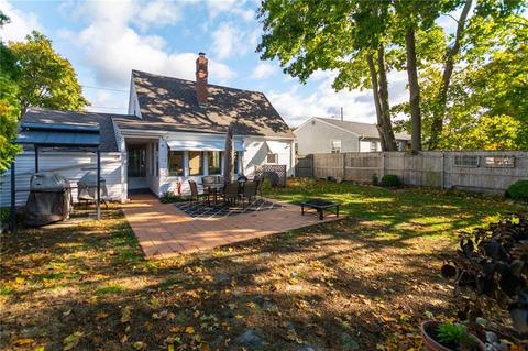 20 Draper Ave, Warwick, RI 02889 photo 7