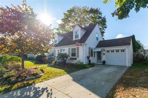 20 Draper Ave, Warwick, RI 02889 photo 4