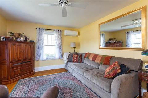 20 Draper Ave, Warwick, RI 02889 photo 11