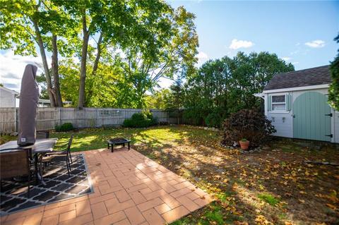 20 Draper Ave, Warwick, RI 02889 photo 8