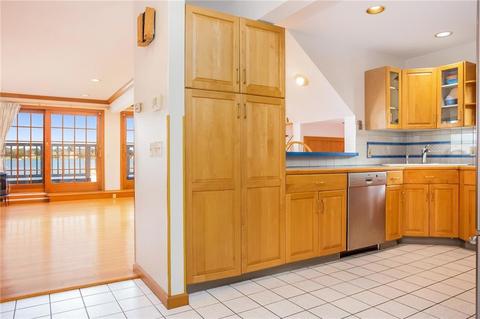 22 Everett Ave, Bristol, RI 02809 photo 14