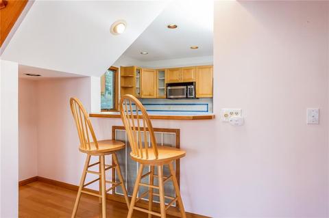22 Everett Ave, Bristol, RI 02809 photo 12