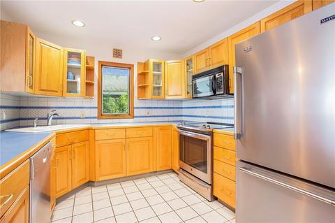 22 Everett Ave, Bristol, RI 02809 photo 13